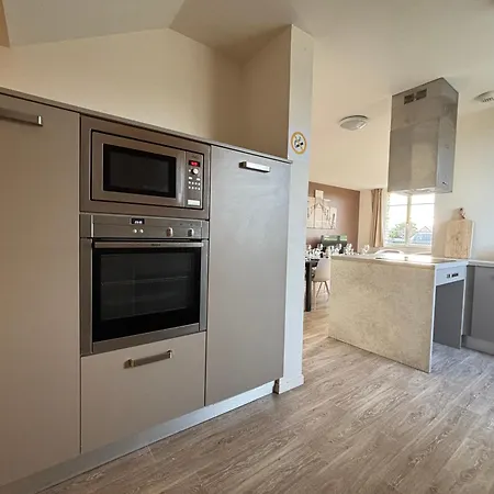 Les Sables D'or Grand Lumineux Bien Equipe 1er Etage Vue Panoramique Sur Campagne Pres Superette, A 600 M Proche Omaha Et Pointe Du Hoc Parking Gratuit, Garage A Disposition * Vierville-sur-Mer